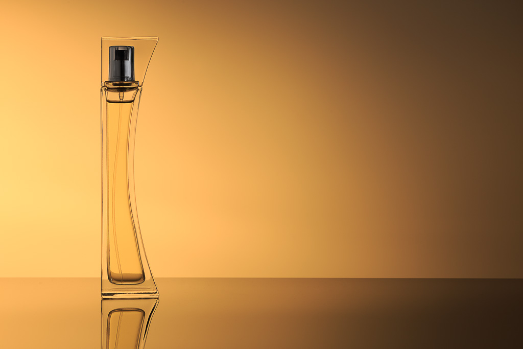 Elizabeth_Arden-perfume.jpg